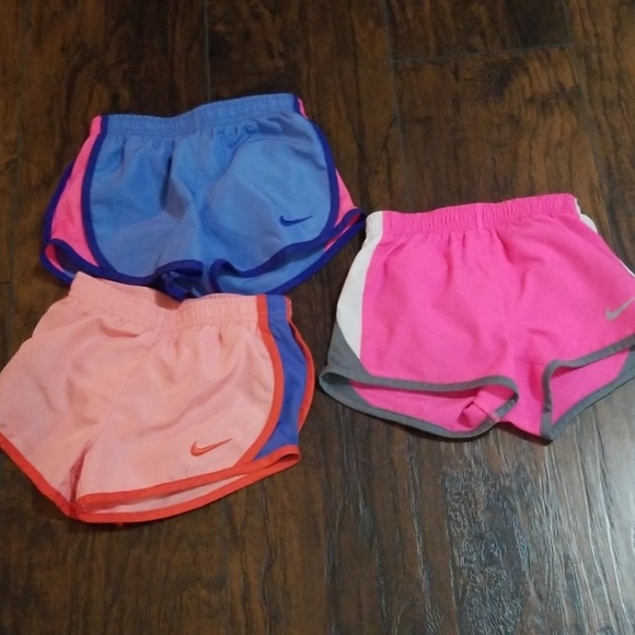 Nike bundle - Picture 2 of 8